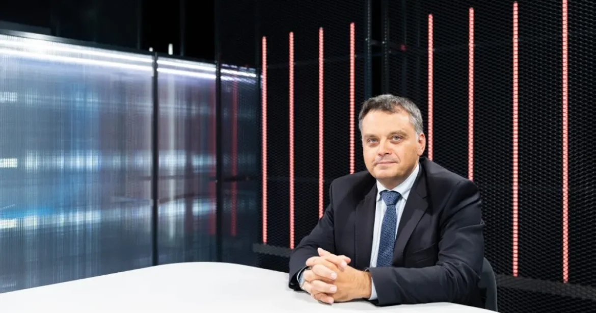 KDNP emelné az otthonápolási díjat ellenzékből