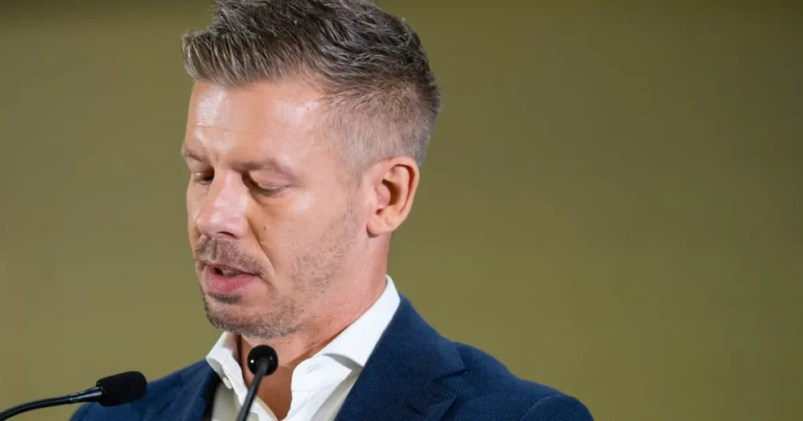 Magyar Péter: négy hónap alatt 1200 milliárd forinttal javult a költségvetés egyenlege