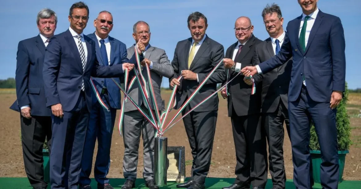 Tízmilliárdok mentek el rá, mégsem épül nemzeti oltóanyaggyár Debrecenben
